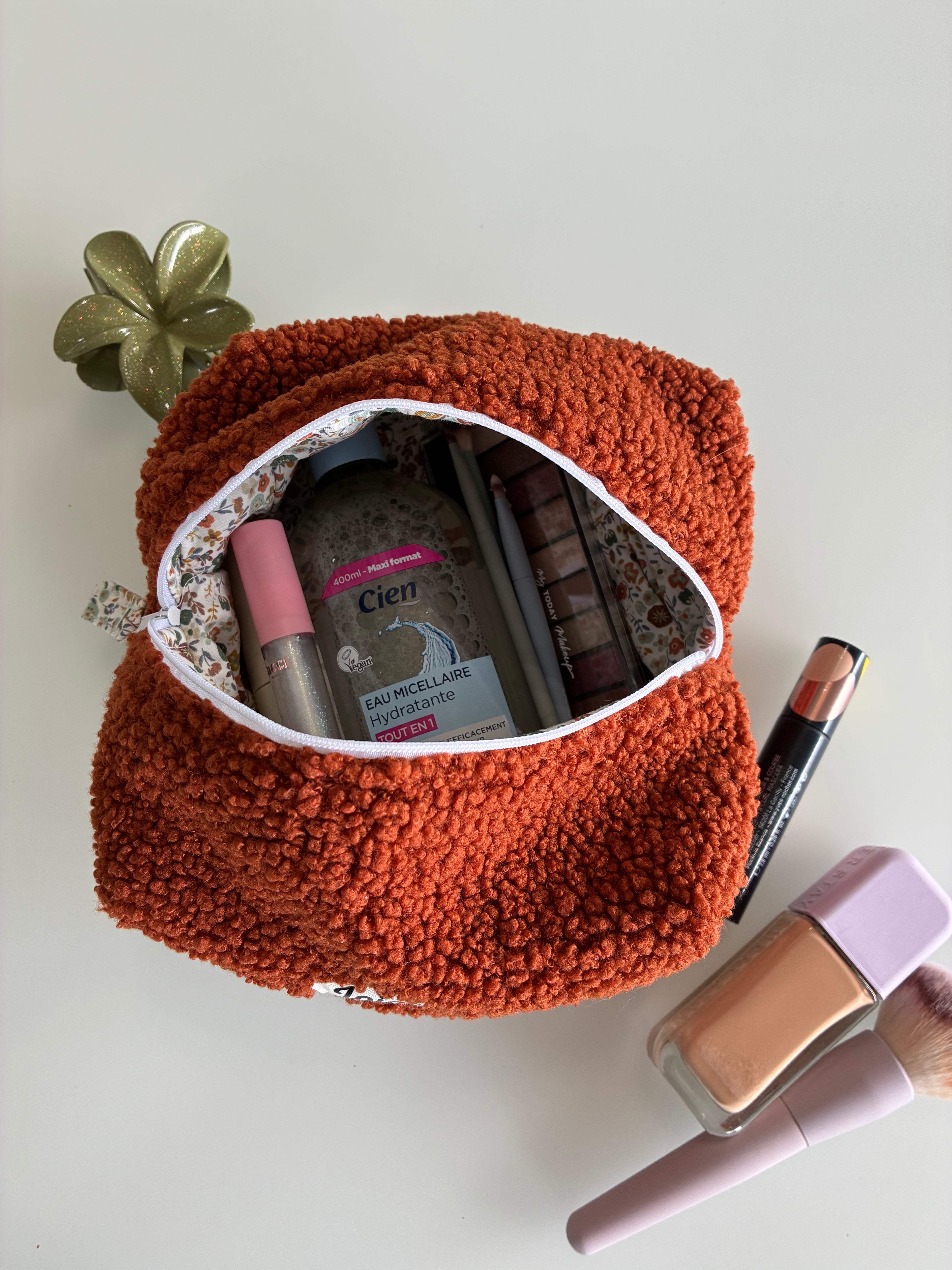 Trousse de toilette - fleur verte