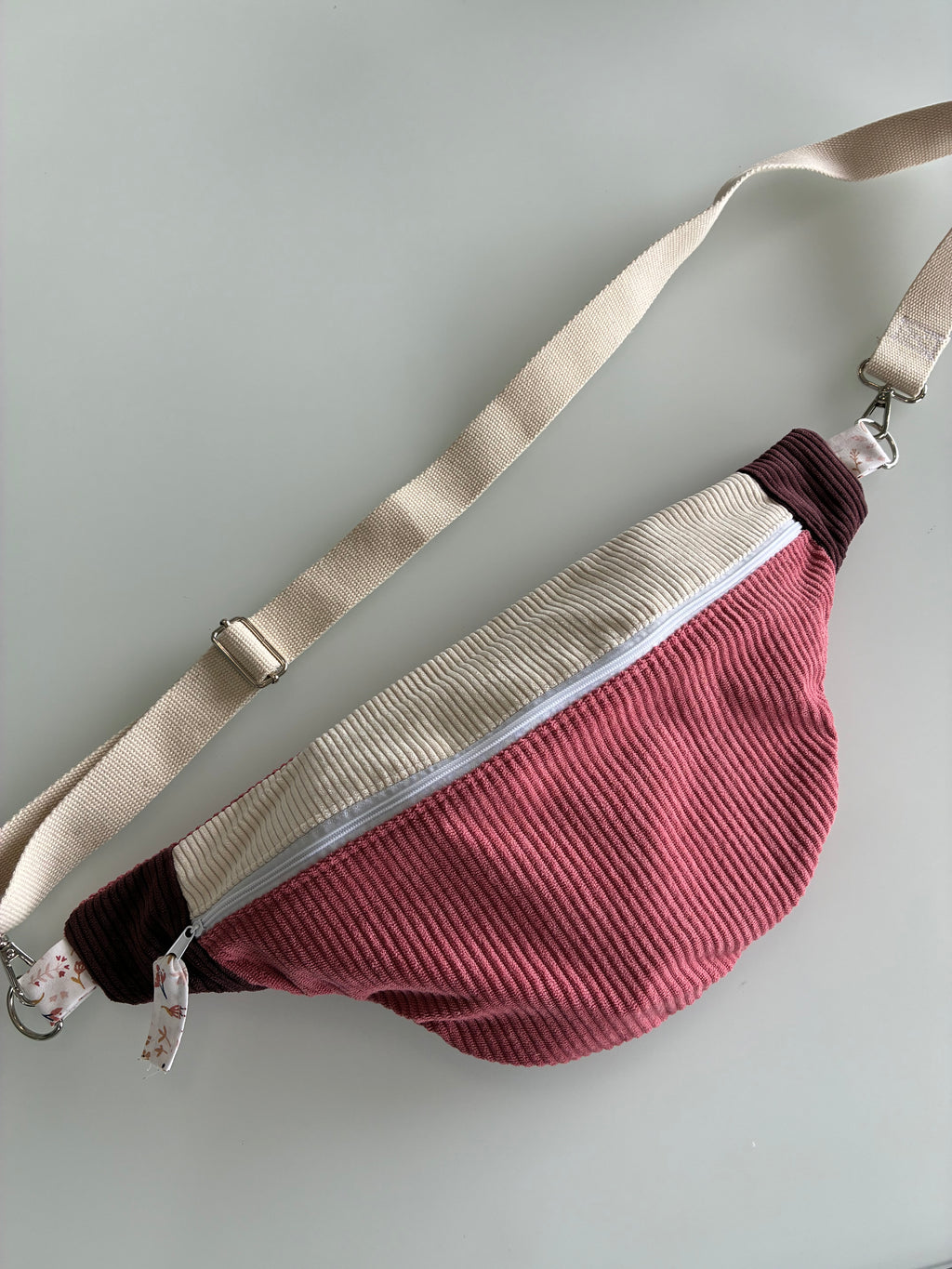 Sac banane tricolore rose / blanc / bordeaux