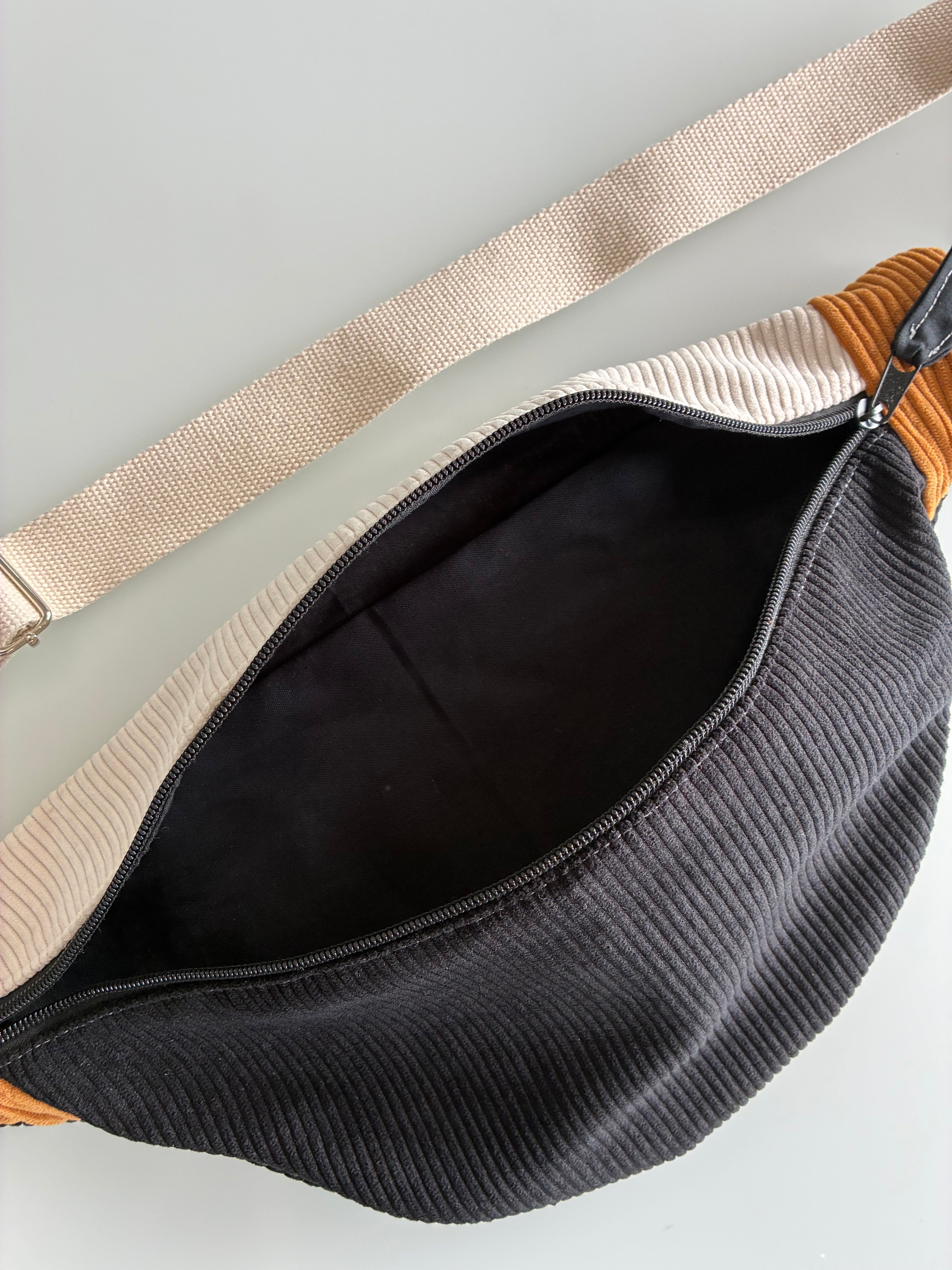 Sac banane tricolore noir / blanc / jaune