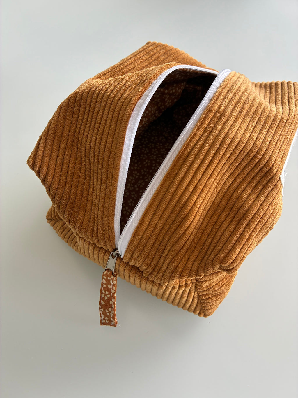Trousse de toilette - fleur jaune